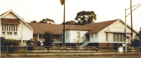 Bundamba State School building